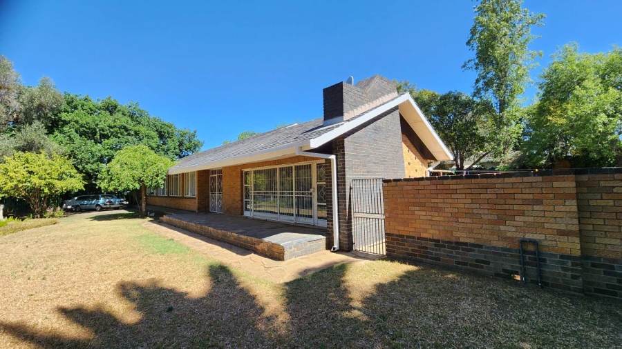 5 Bedroom Property for Sale in Dan Pienaar Free State